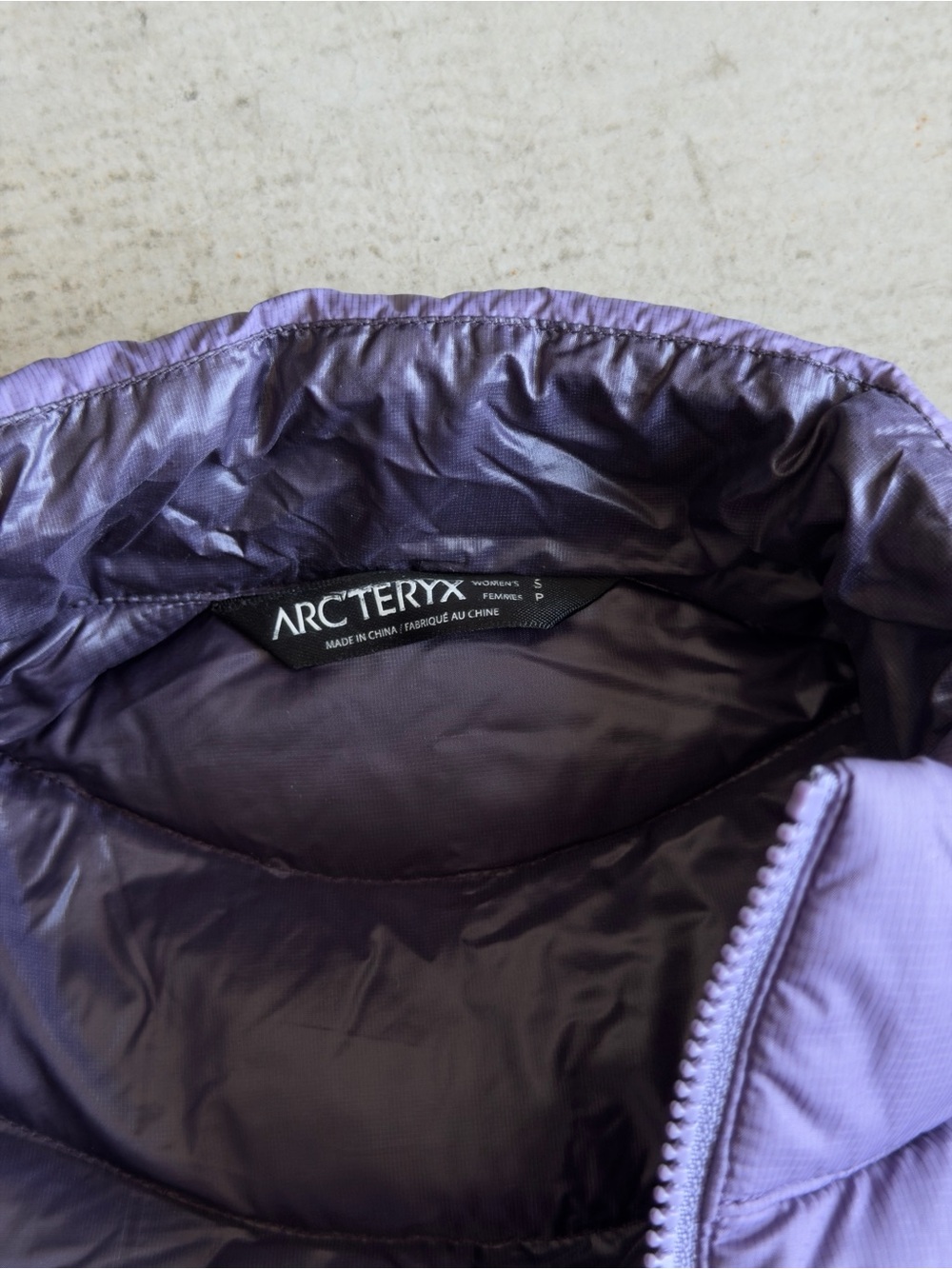 Arc'teryx / Purple Down Puffer Jacket / Womens Small - Picture 3 of 8